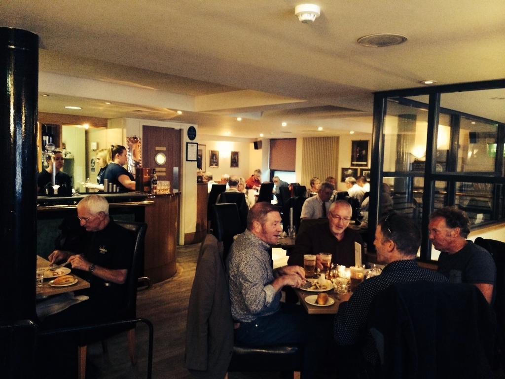 The Pipers' Tryst Hotel Glasgow Kültér fotó
