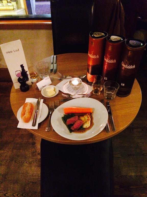 The Pipers' Tryst Hotel Glasgow Kültér fotó